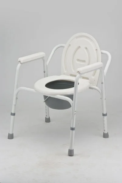 Кресло-туалет Армед ФС810